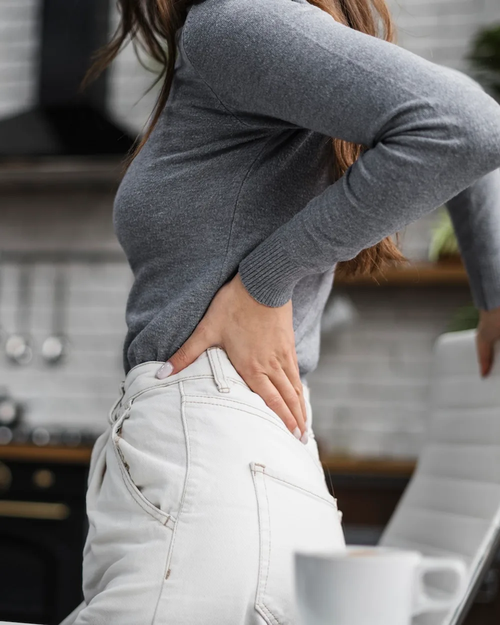 Chiropractor treating an auto-injury patient at Sarasota Auto Injury Clinic in Sarasota, FL