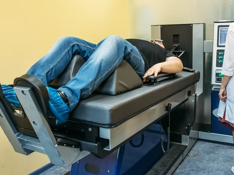 How Spinal Decompression works at Sarasota Auto Injury Clinic