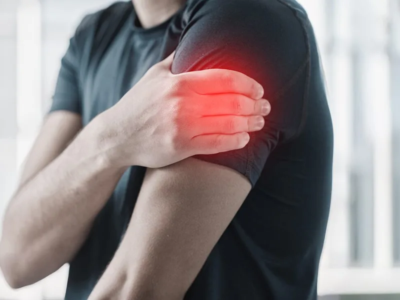 Sarasota Auto Injury Clinic treating arm pain in Sarasota