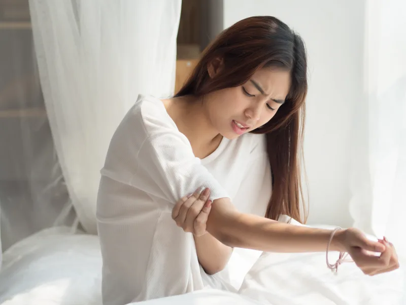 How Sarasota Auto Injury Clinic treats elbow pain in Sarasota