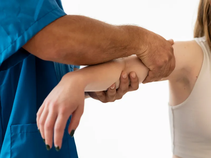 Chiropractic care for elbow pain at Sarasota Auto Injury Clinic in Sarasota